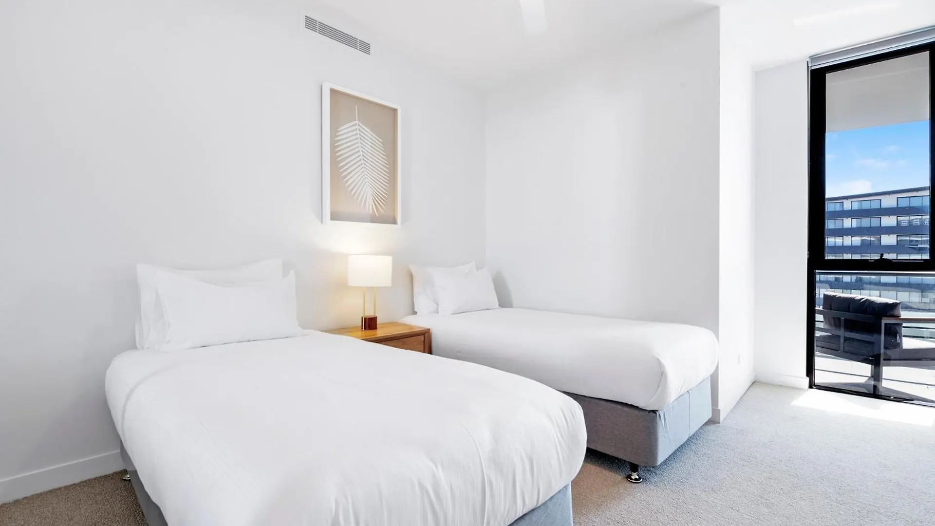Village Palm Beach - Brand New 2 Bedroom Apartment Gold Coast