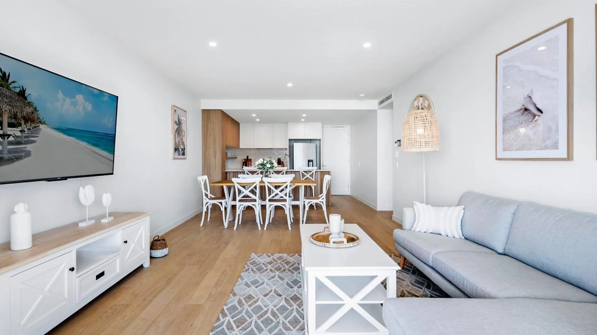 Village Palm Beach - Brand New 2 Bedroom Apartment Gold Coast